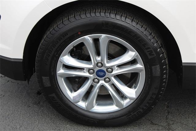 26001-ford-edge-2018-k4j