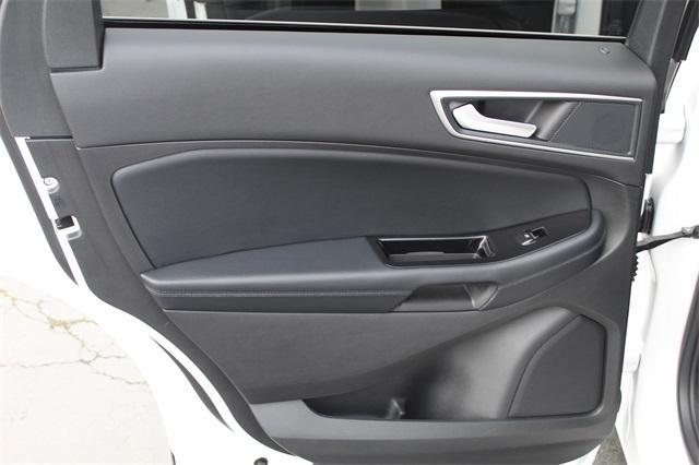 26008-ford-edge-2018-k4j