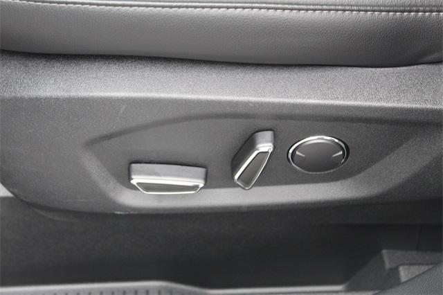 26012-ford-edge-2018-k4j