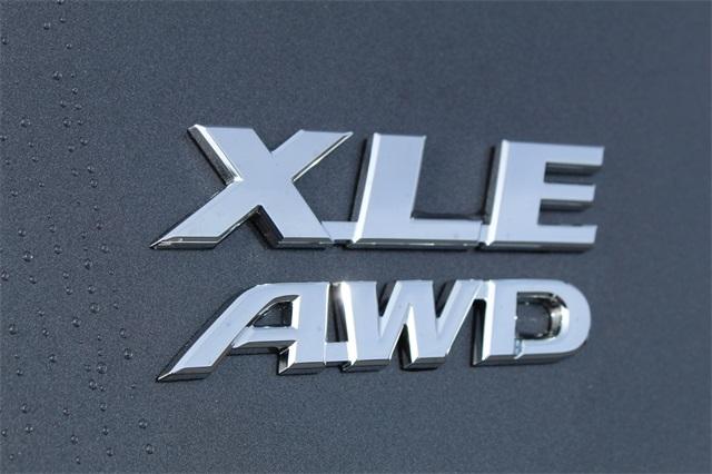 26032-toyota-rav4-2018-t