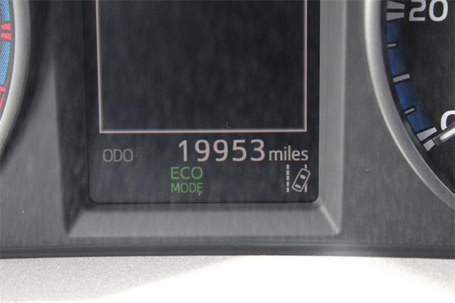 26042-toyota-rav4-2018-t