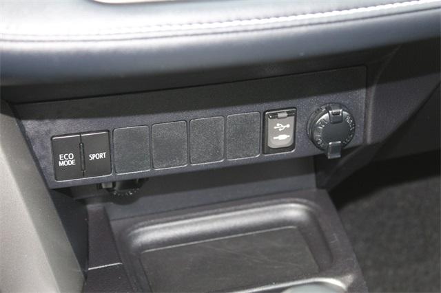 26045-toyota-rav4-2018-t