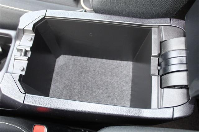 26051-toyota-rav4-2018-t