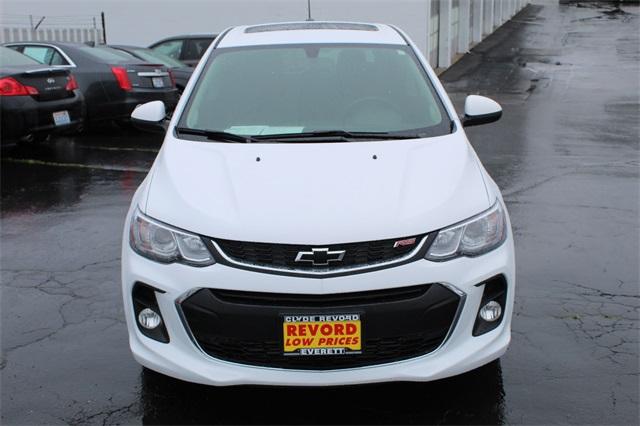 26056-chevrolet-sonic-2018-1jv48