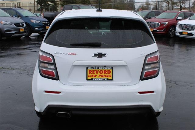 26060-chevrolet-sonic-2018-1jv48