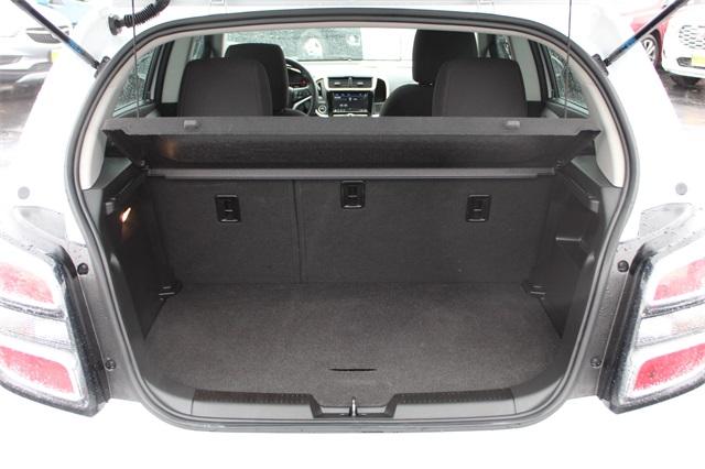 26066-chevrolet-sonic-2018-1jv48