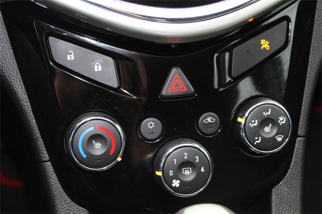 26078-chevrolet-sonic-2018-1jv48