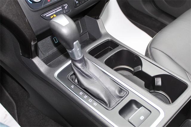 26110-ford-escape-2018-u9j