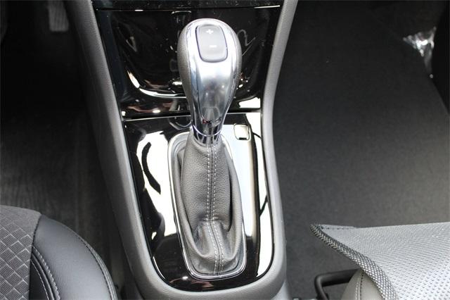 26207-buick-encore-2019-4jm76
