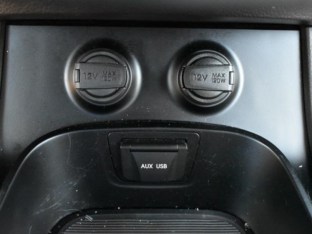 2683-hyundai-santafe-2013-j0402a65
