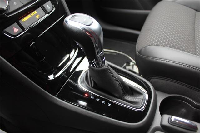 26894-buick-encore-2019-4jm76