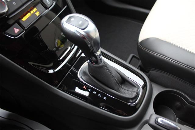 26914-buick-encore-2019-4jm76