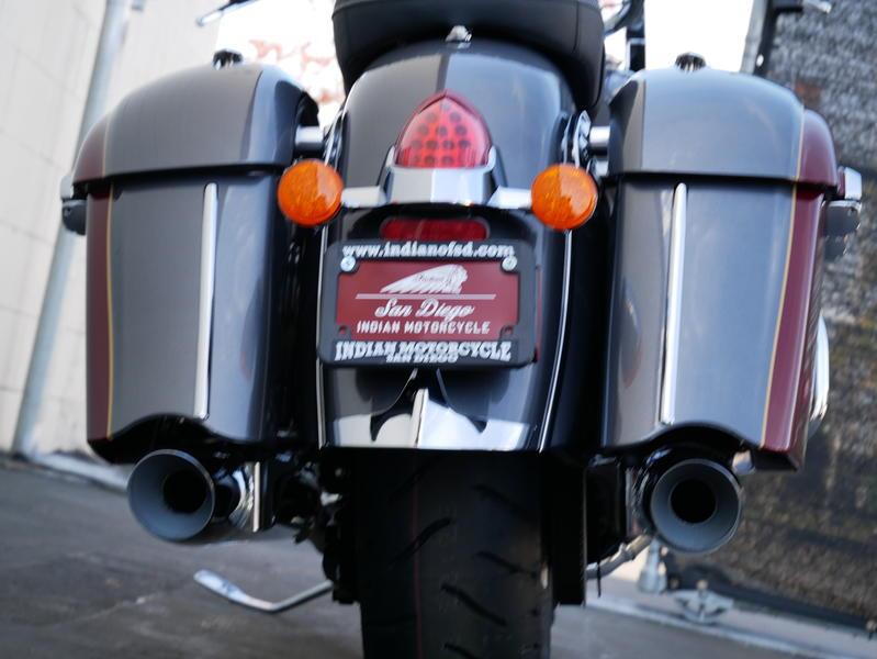 270-indianmotorcycle-springfieldsteelgray-burgundymetallic-2019-6290293