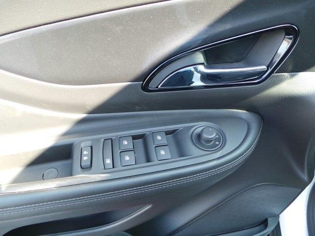 27129-buick-encore-2019-4ju76