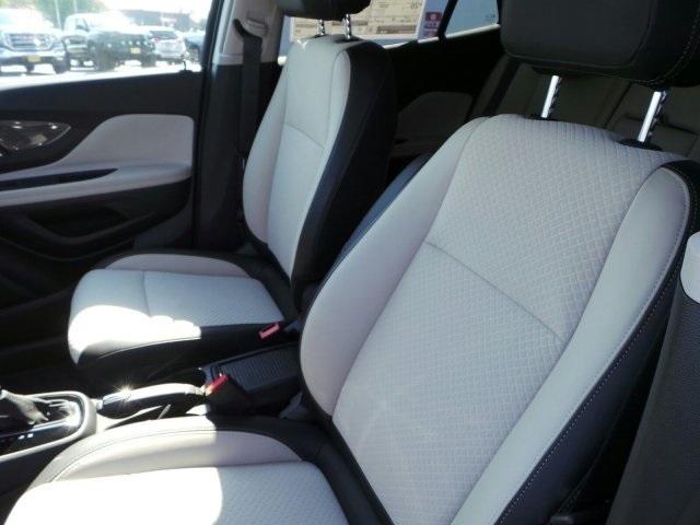 27160-buick-encore-2019-4jm76