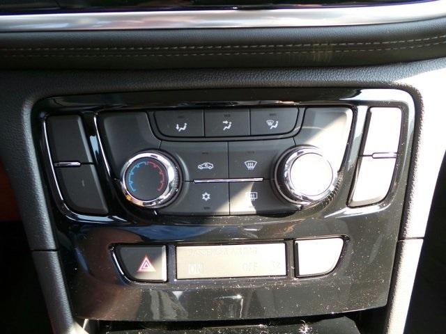 27163-buick-encore-2019-4jm76