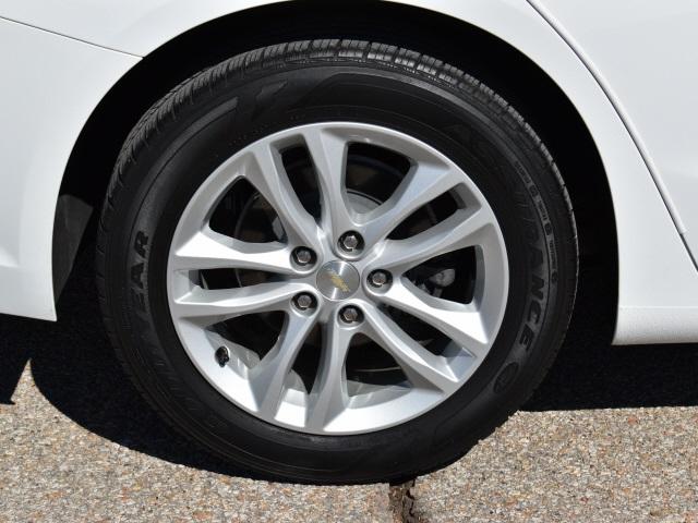 2717-chevrolet-malibu-2016-1zd69