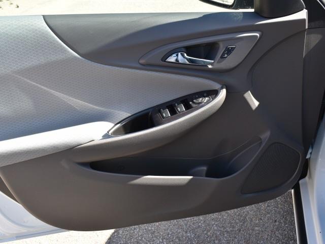2721-chevrolet-malibu-2016-1zd69