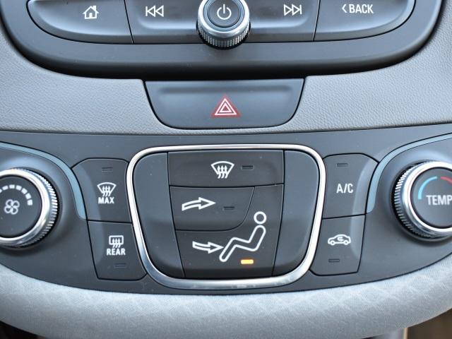 2727-chevrolet-malibu-2016-1zd69