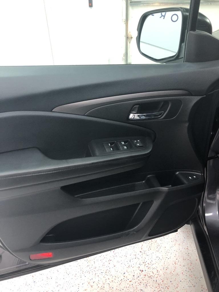 27363-honda-pilot-2018-yf6h5jjnw