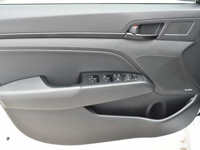 2743-hyundai-elantra-2018-48473f45