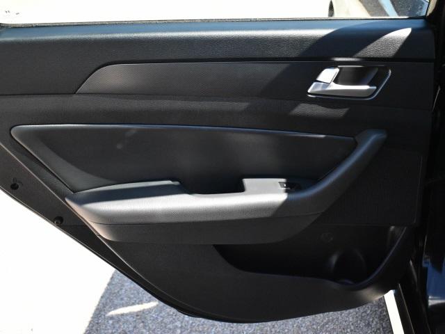 2760-hyundai-sonata-2016-28442f45