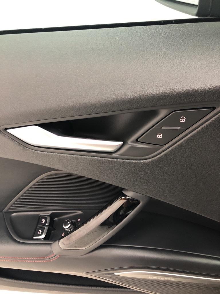 27805-audi-tts-2016-fv351l