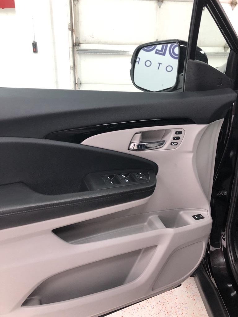 27896-honda-pilot-2017-yf6h0hknw