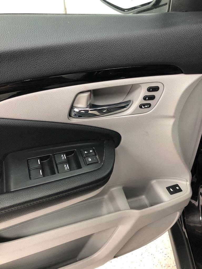 27897-honda-pilot-2017-yf6h0hknw
