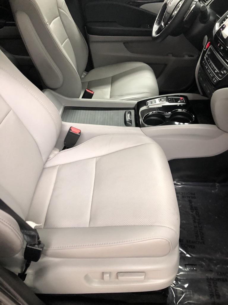 27899-honda-pilot-2017-yf6h0hknw