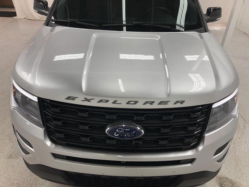 27908-ford-explorer-2017-k8g