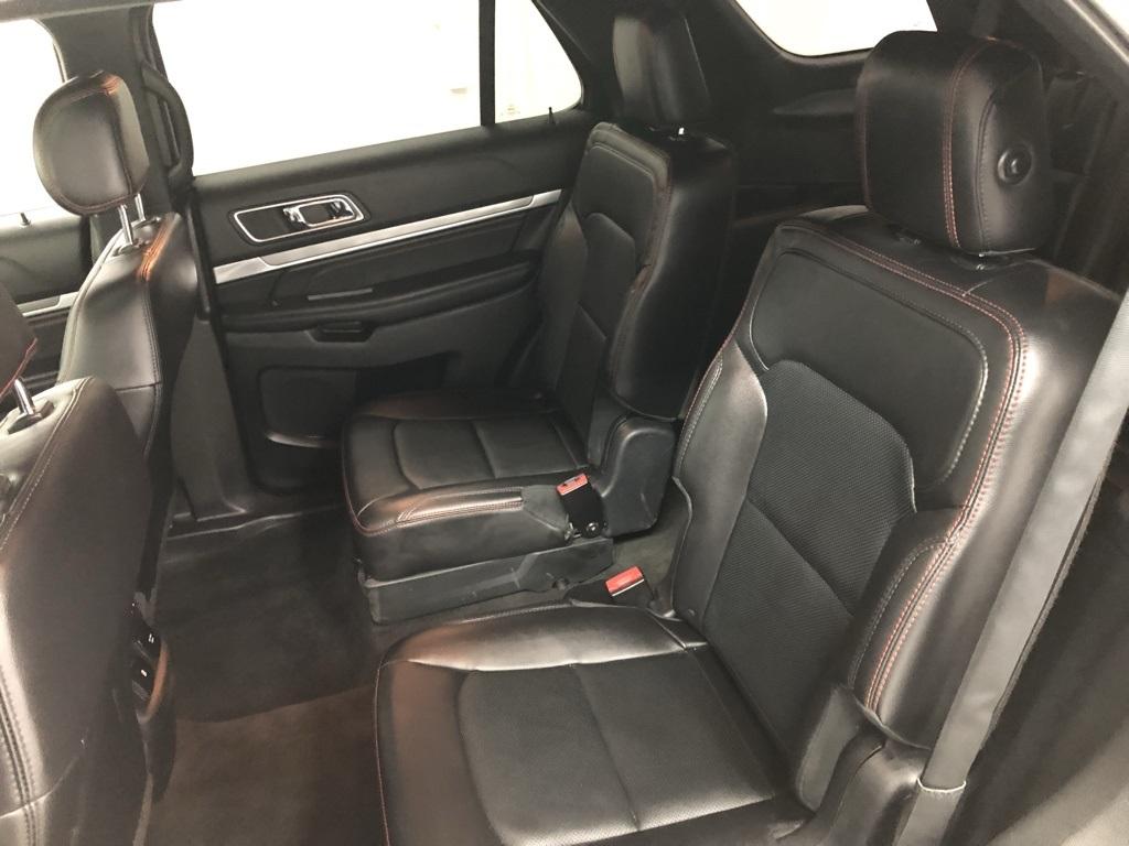 27927-ford-explorer-2017-k8g