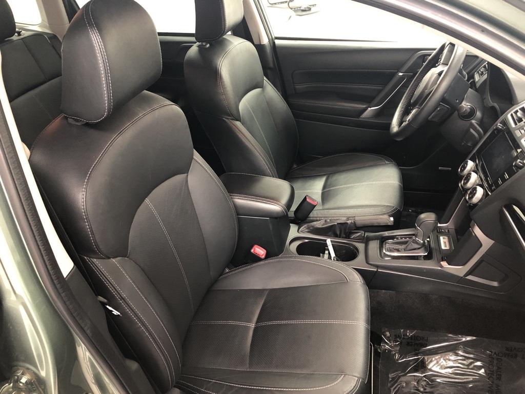 28049-subaru-forester-2017-hfj