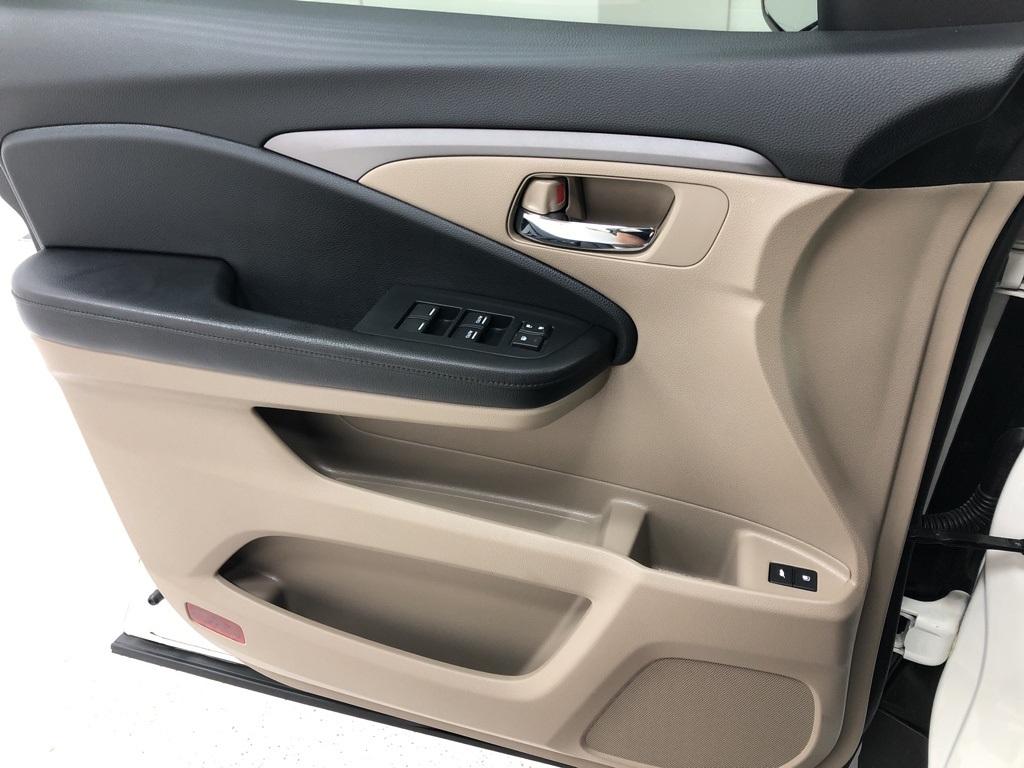 28072-honda-pilot-2017-yf6h7hknw