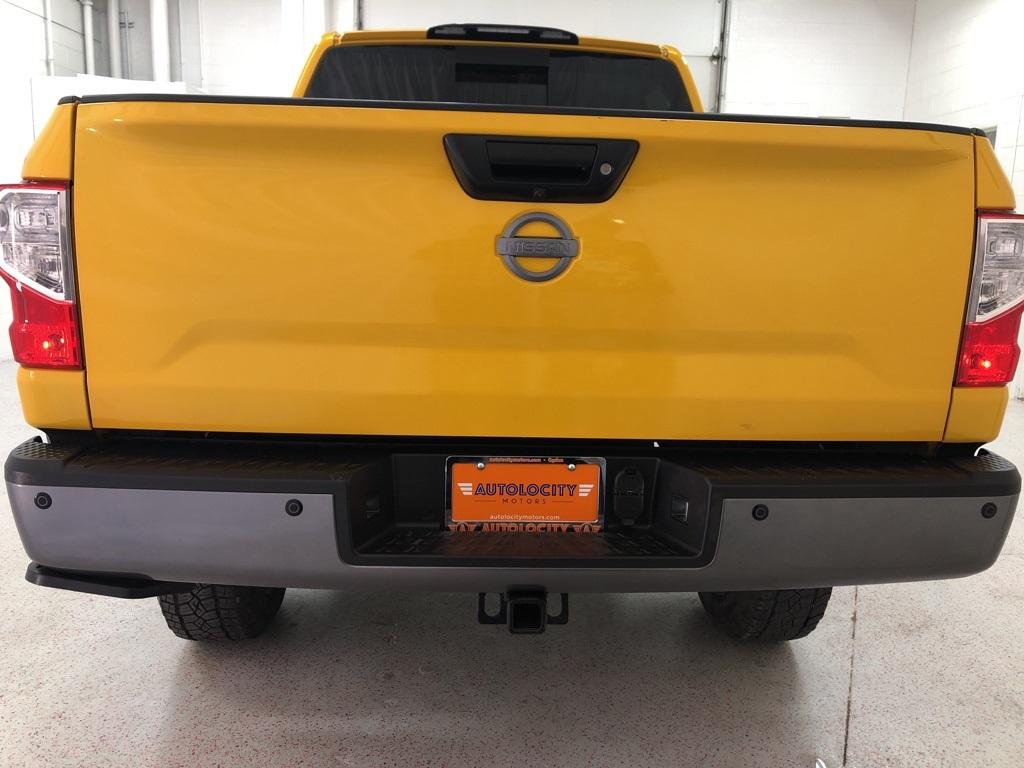 28108-nissan-titan-2017-38417