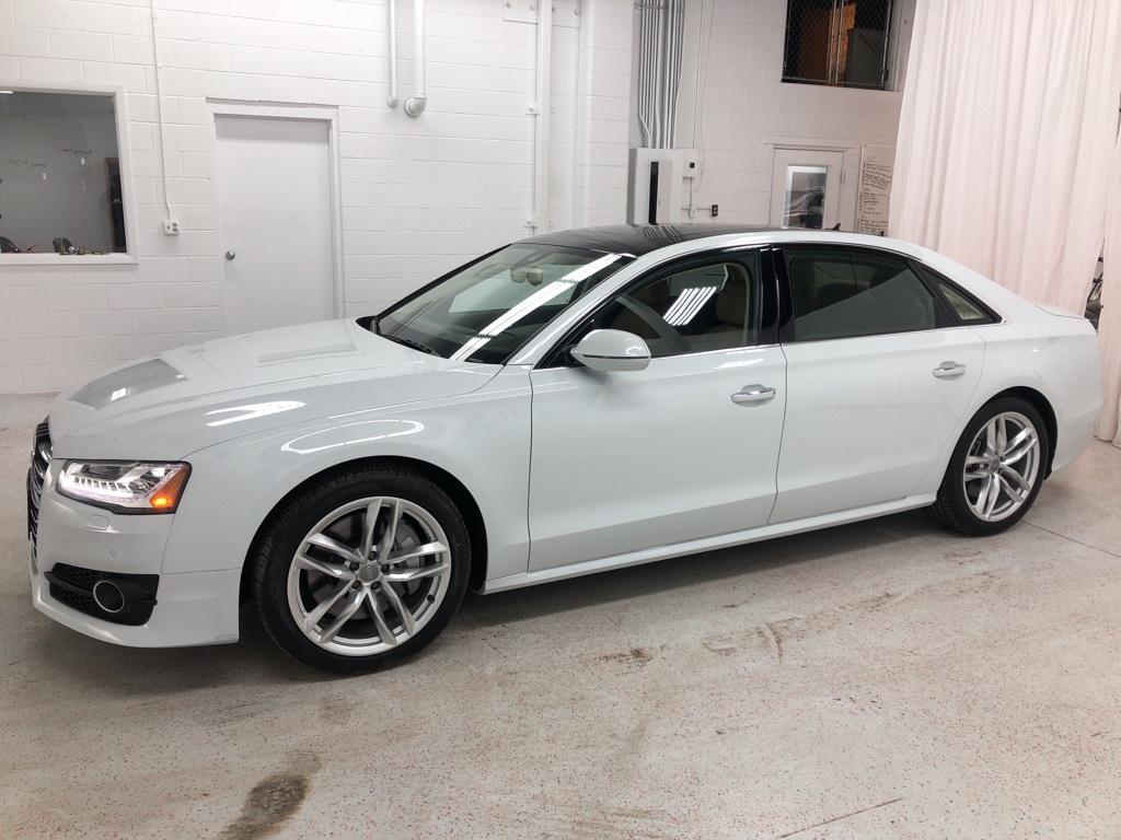 28141-audi-a8-2017-4hl54a