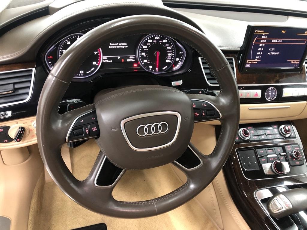28149-audi-a8-2017-4hl54a