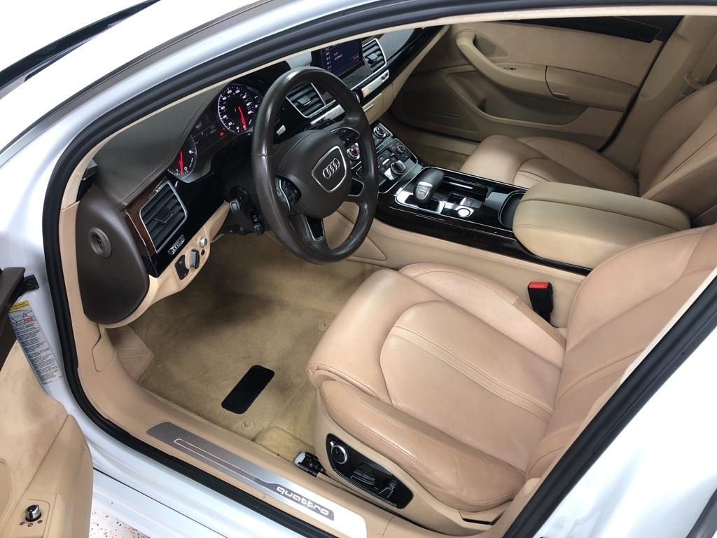 28154-audi-a8-2017-4hl54a