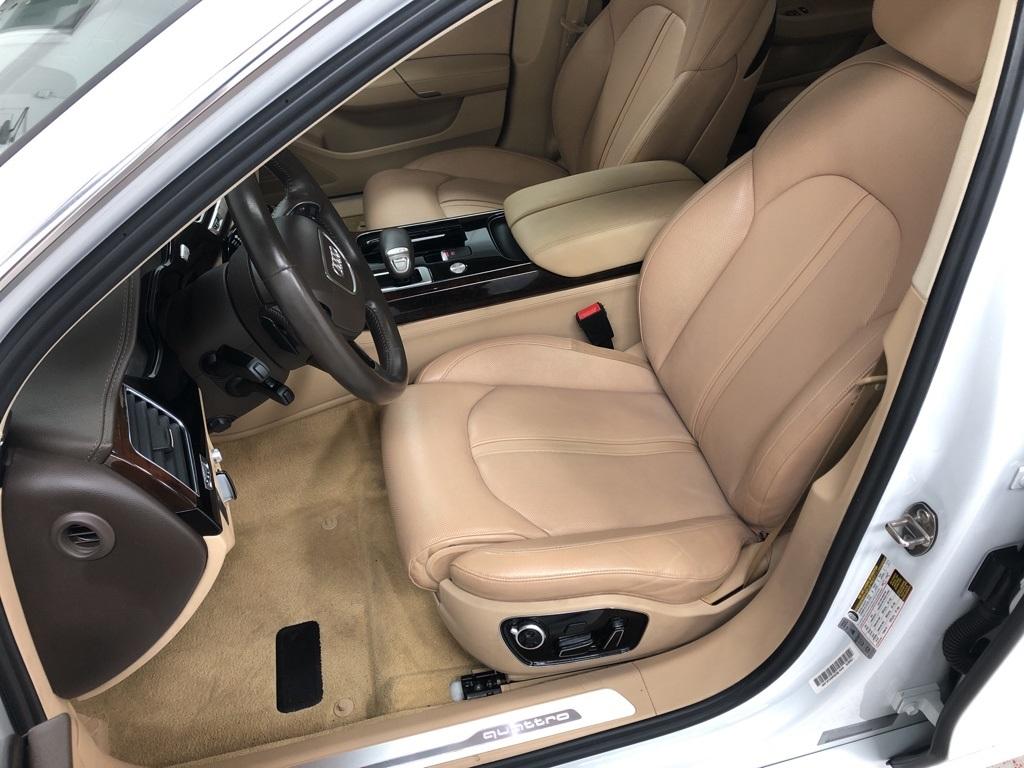 28155-audi-a8-2017-4hl54a