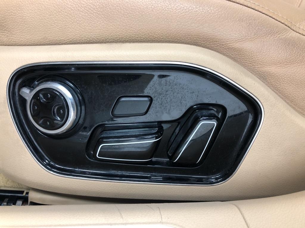 28156-audi-a8-2017-4hl54a