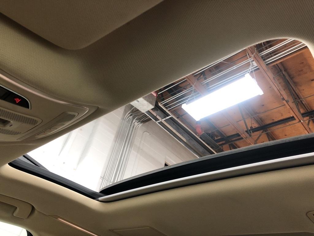 28162-audi-a8-2017-4hl54a