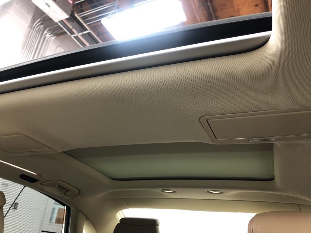 28163-audi-a8-2017-4hl54a