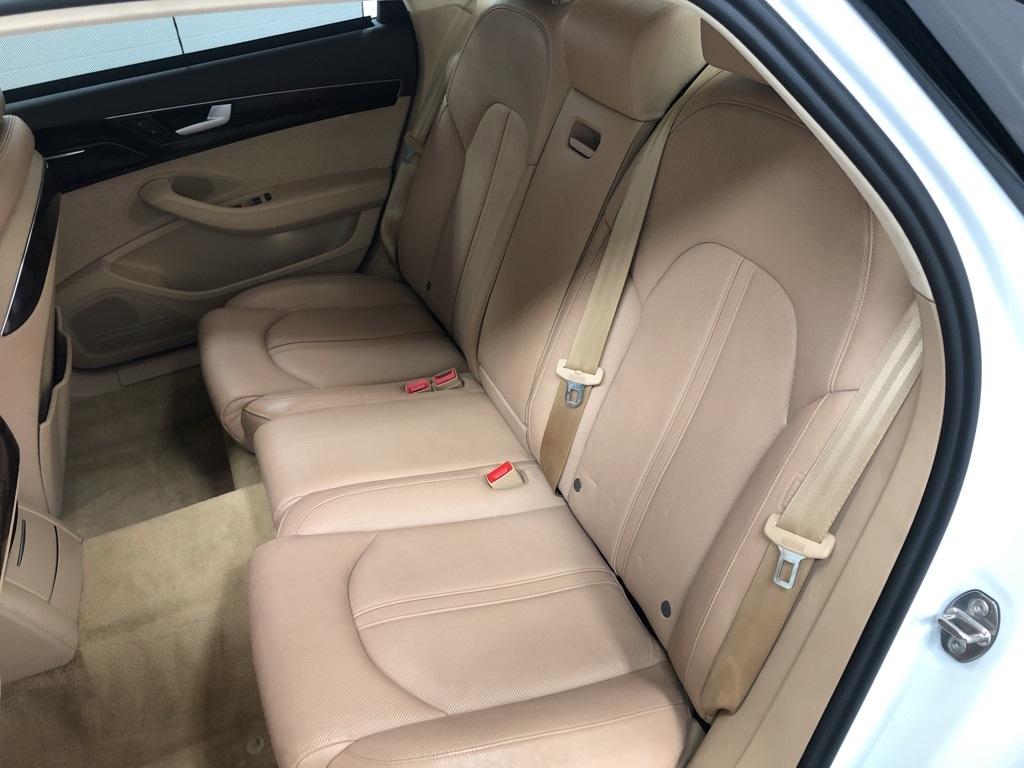 28170-audi-a8-2017-4hl54a