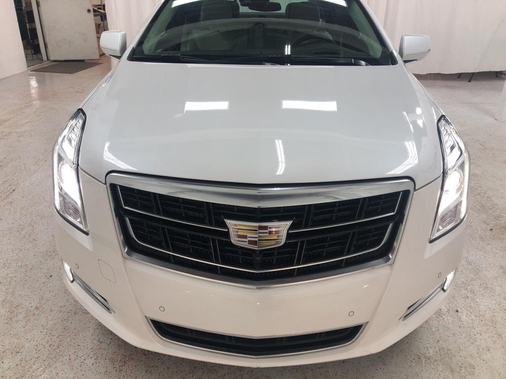 28179-cadillac-xts-2017-6gd69