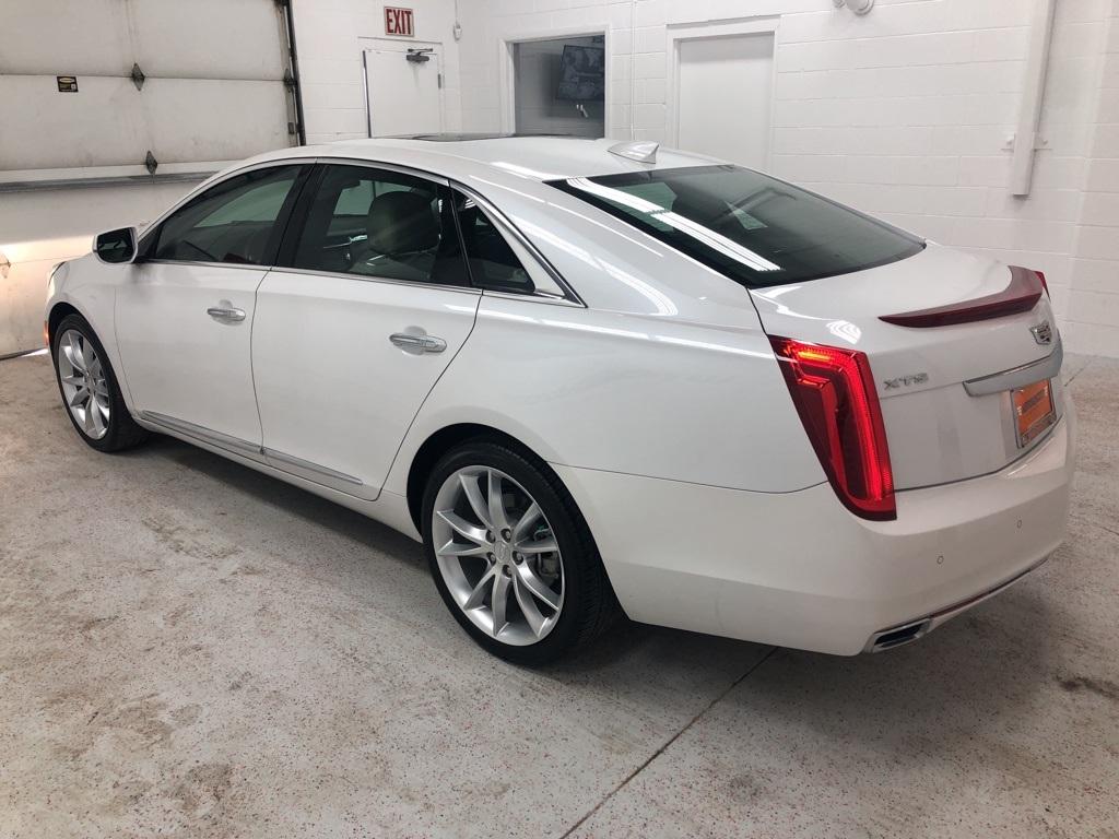 28182-cadillac-xts-2017-6gd69