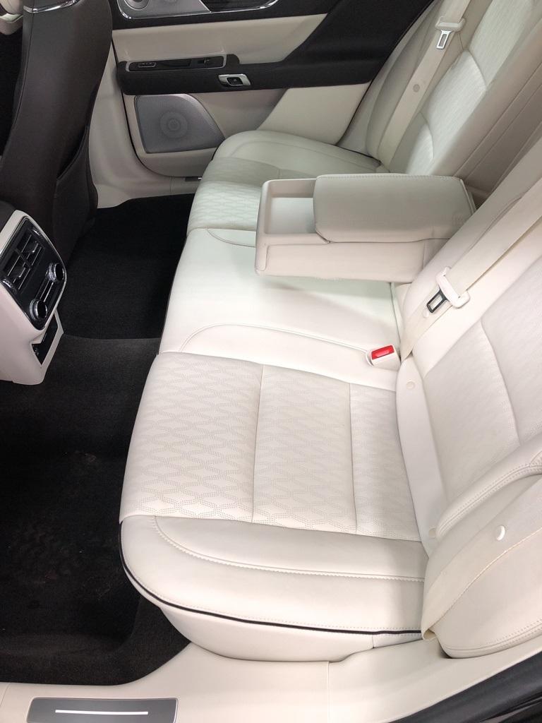 28275-lincoln-continental-2017-l9b