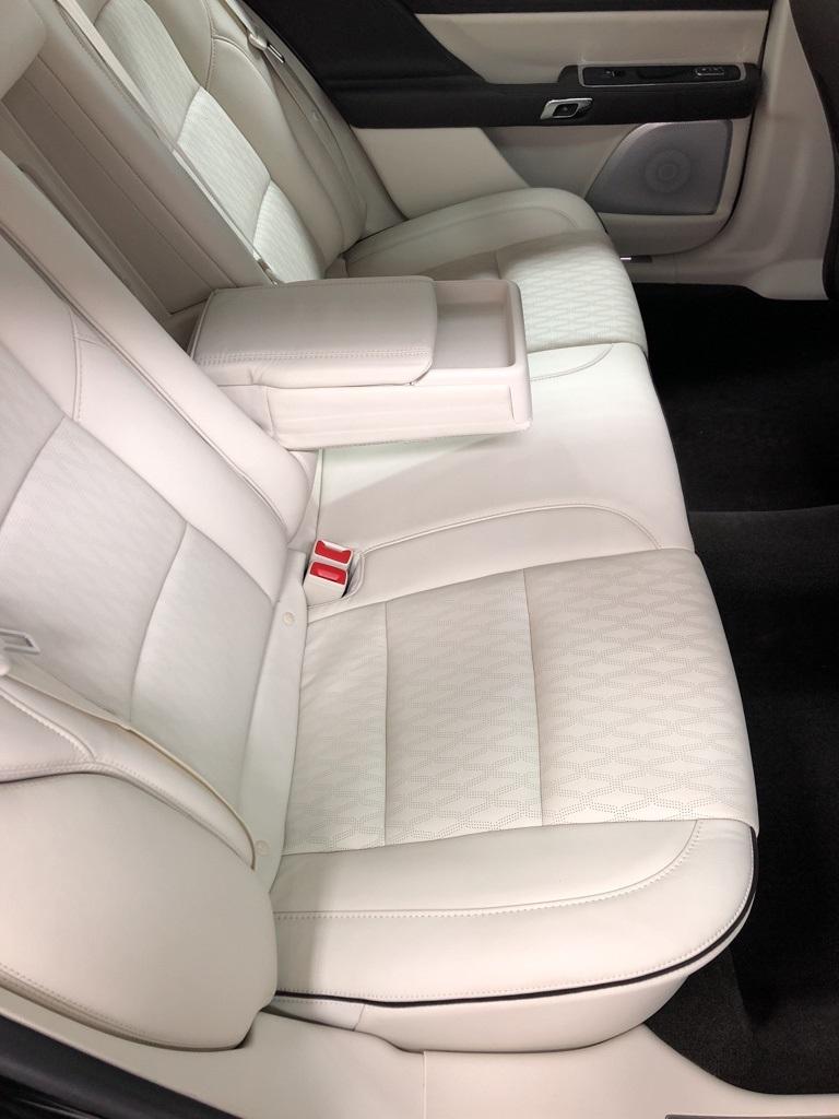 28276-lincoln-continental-2017-l9b