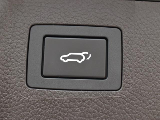 2848-hyundai-santafe-2017-j0422f65