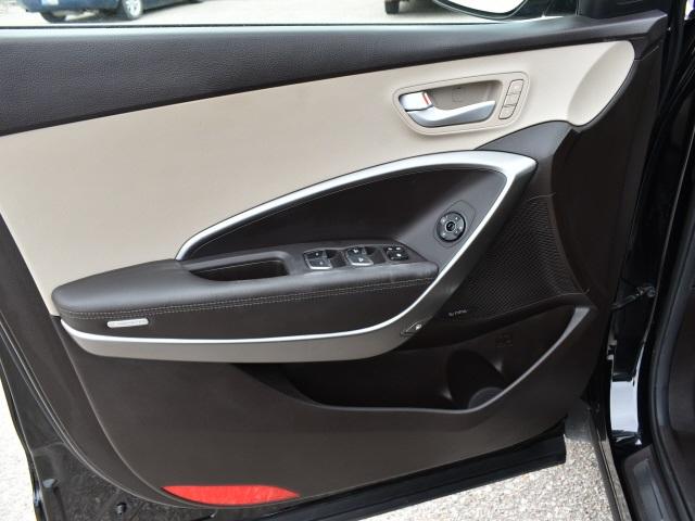 2852-hyundai-santafe-2017-j0422f65
