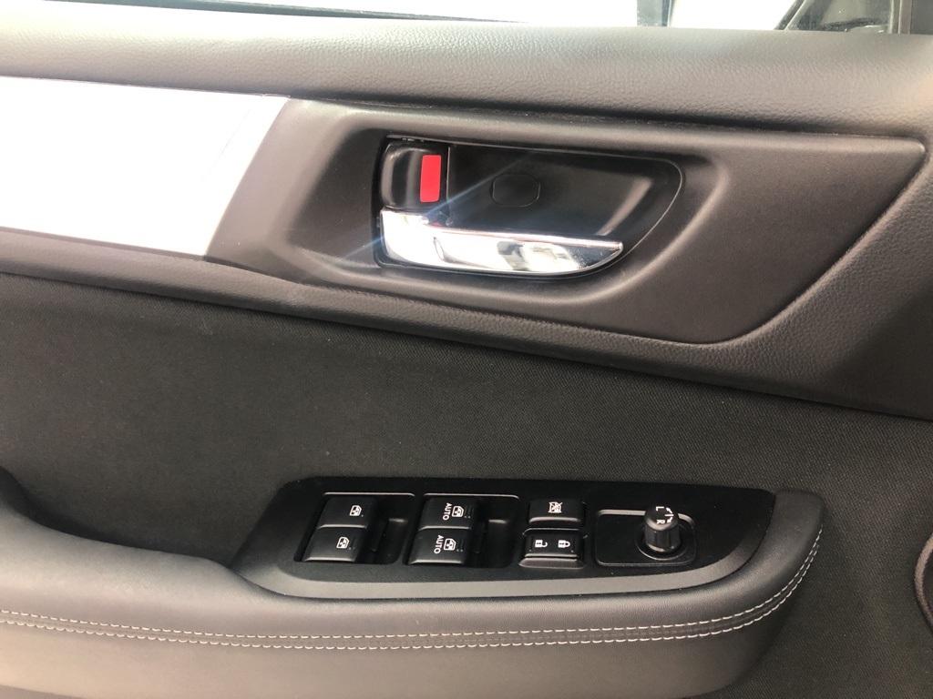 28525-subaru-outback-2017-hdd